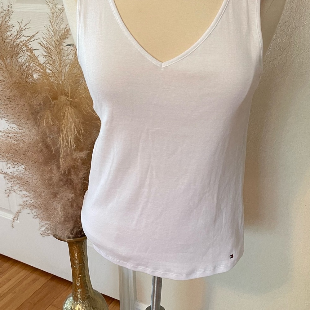C&C California White V-Neck Tank Top
